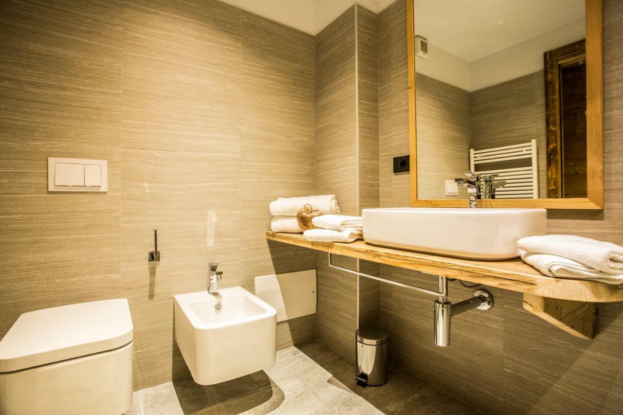 Alpine Rooms Guesthouse Брей-Червиния Экстерьер фото