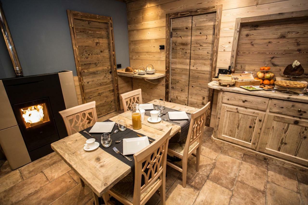 Alpine Rooms Guesthouse Брей-Червиния Экстерьер фото