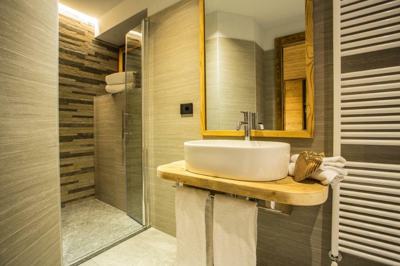 Alpine Rooms Guesthouse Брей-Червиния Экстерьер фото