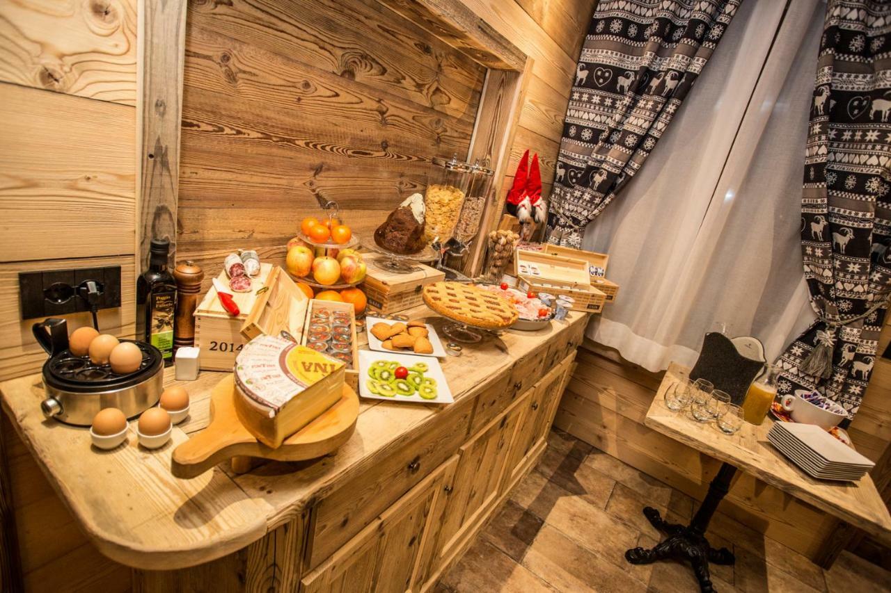 Alpine Rooms Guesthouse Брей-Червиния Экстерьер фото